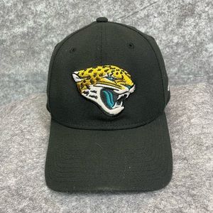 Jacksonville Jaguars NFL New Era Fitted Hat Cap Medium Large Logo Embroidered